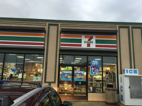 Jobs in 7-Eleven - reviews